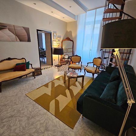 Ciaobari Apartment - Elegant 4 Bedrooms In The Heart Of Old Town 외부 사진