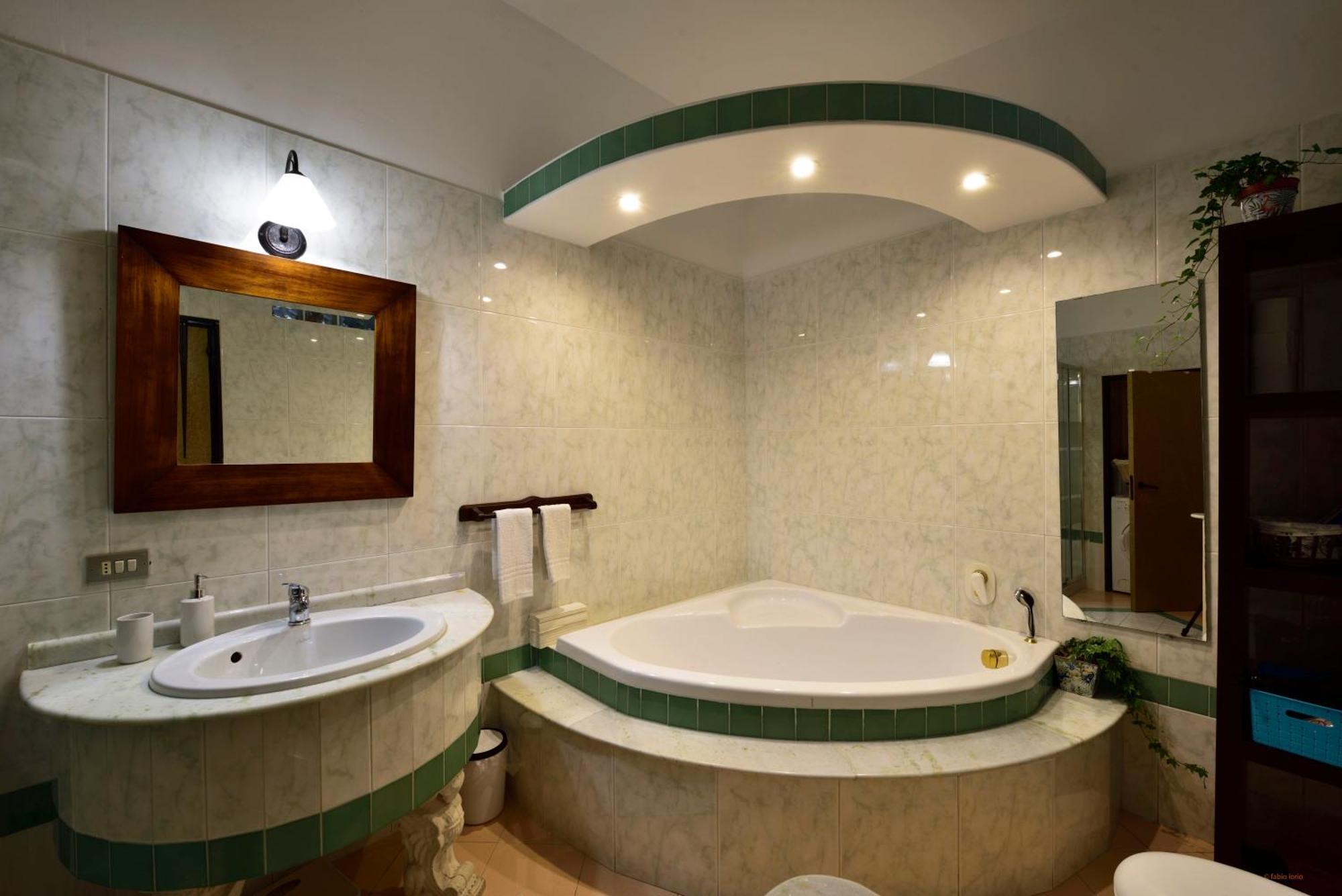 Ciaobari Apartment - Elegant 4 Bedrooms In The Heart Of Old Town 외부 사진